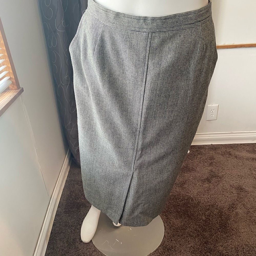 Evan Picone Vintage Black/White Tweed Wool Blend skirt, size 16